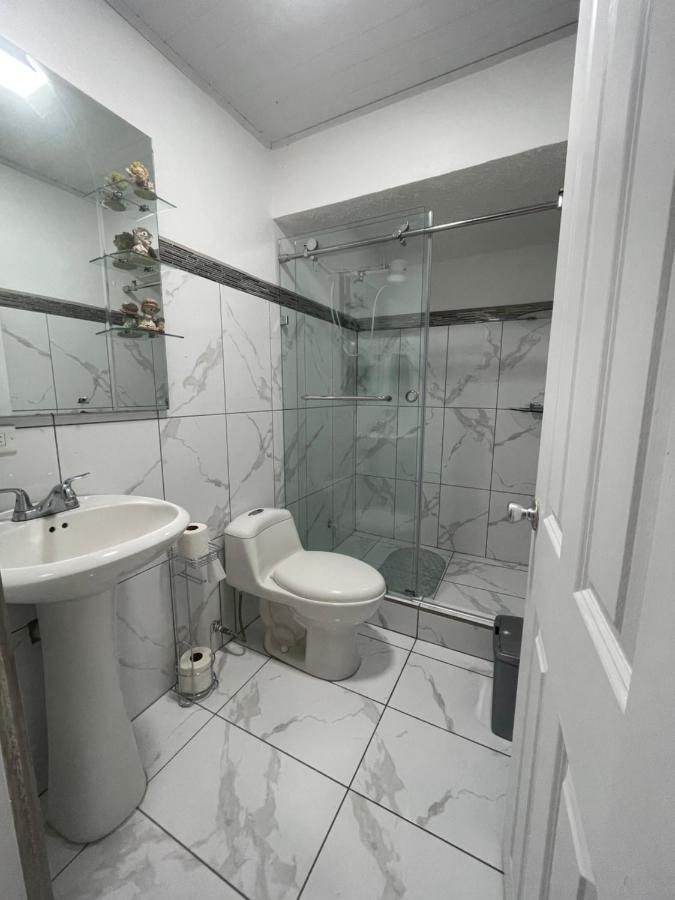 דירות אלאג'ואלה Alicia'S Place 10 Min From Airport מראה חיצוני תמונה